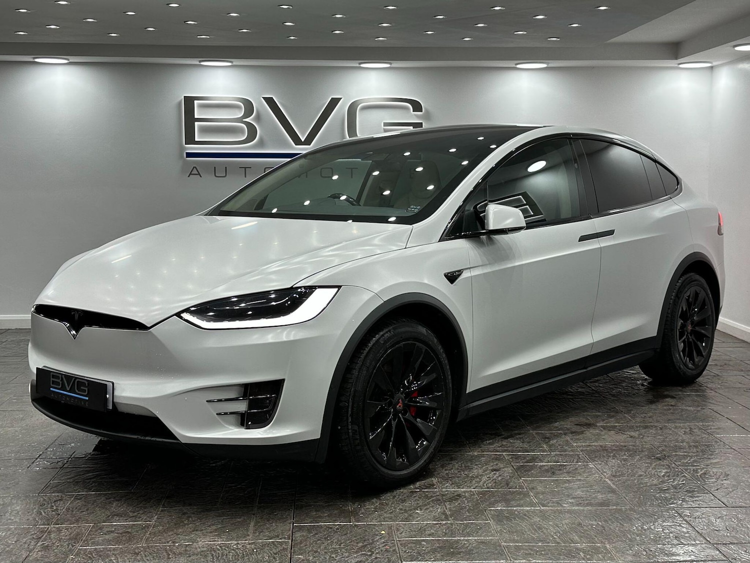 Used Tesla Model X 2017 for sale - 76619964: Photo 14