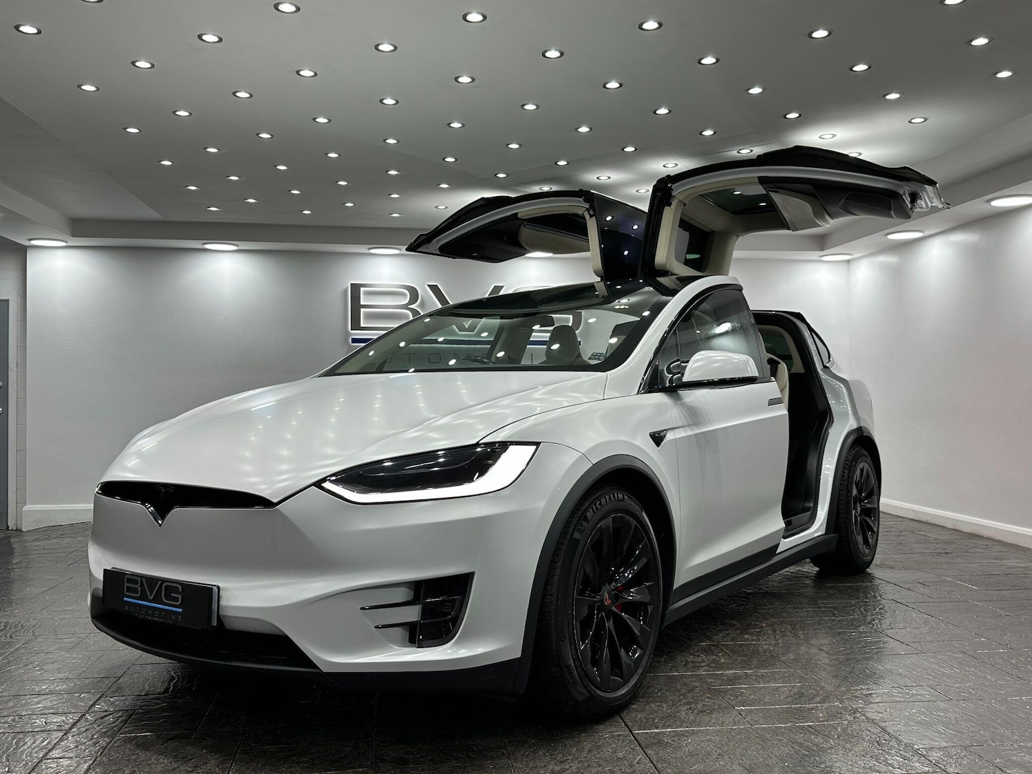Used Tesla Model X 2017 for sale - 76619964: Photo 7