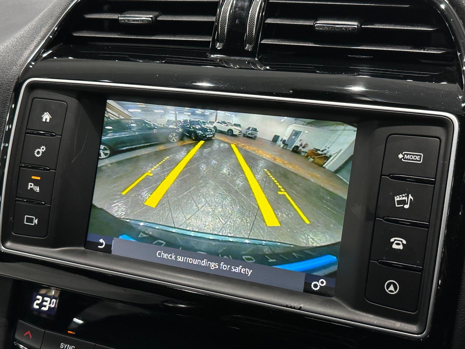 Used Jaguar F-Pace 2016 for sale - 76772033: Photo 14