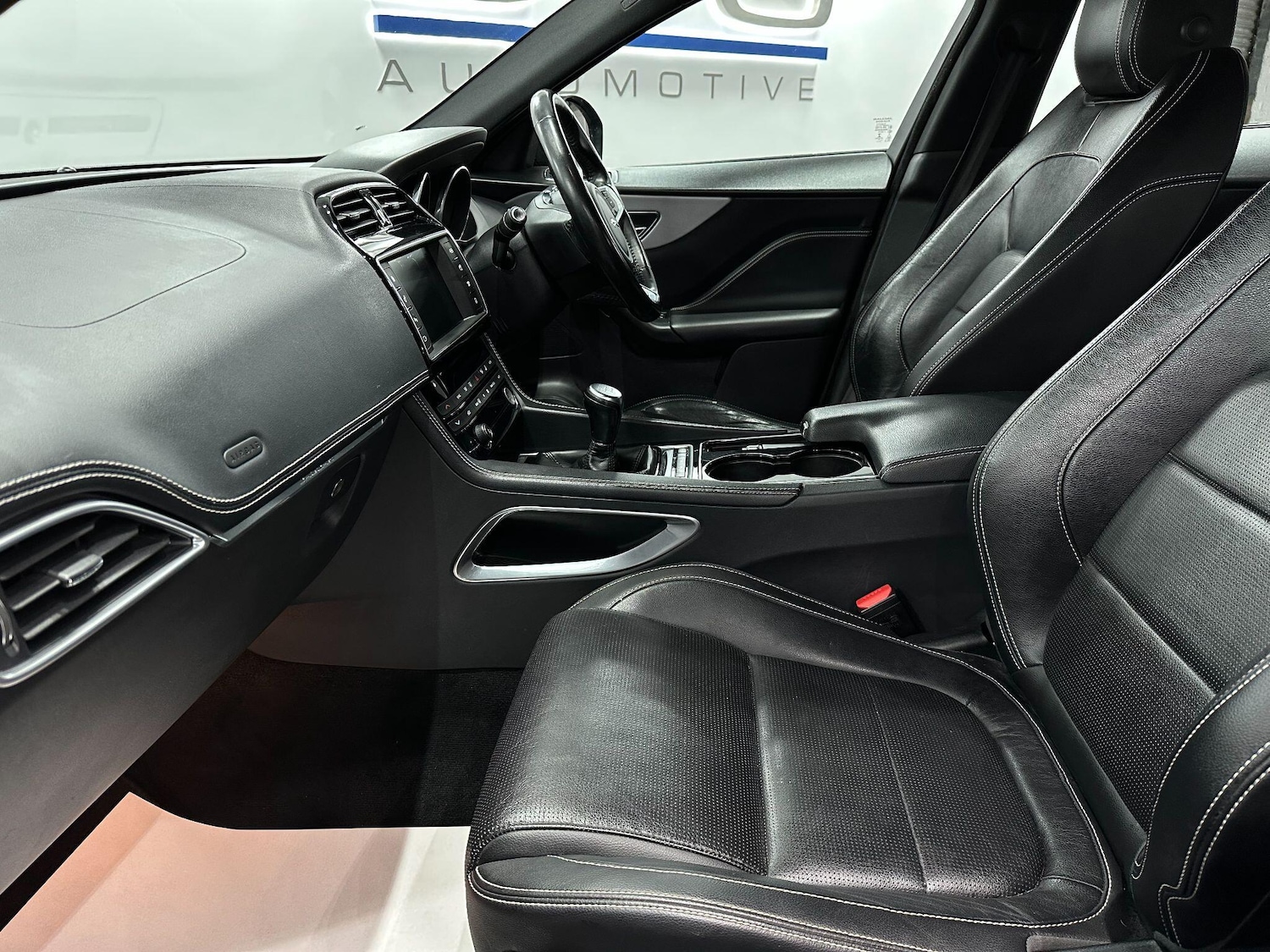 Used Jaguar F-Pace 2016 for sale - 76772033: Photo 27