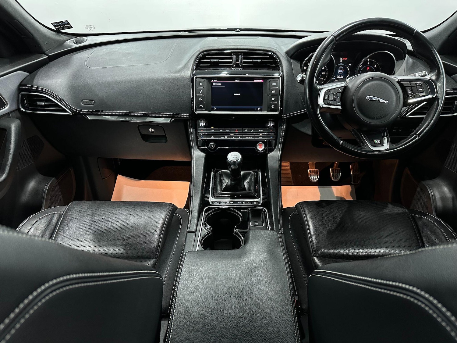 Used Jaguar F-Pace 2016 for sale - 76772033: Photo 32