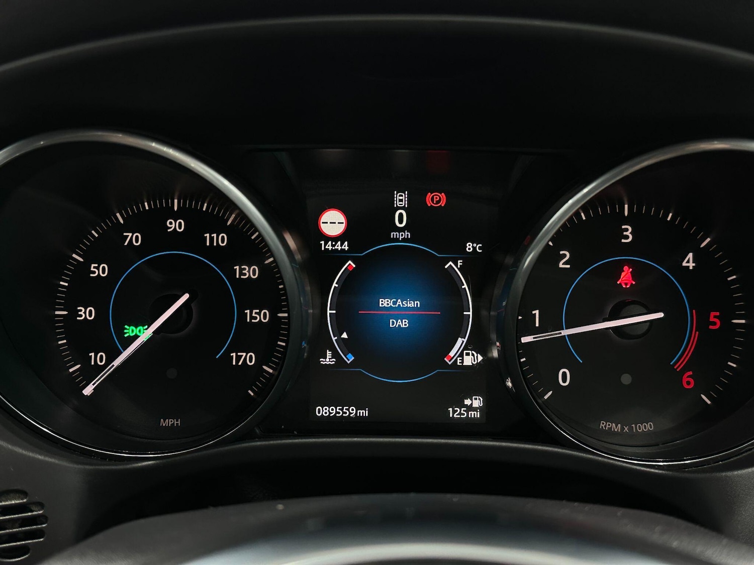 Used Jaguar F-Pace 2016 for sale - 76772033: Photo 5