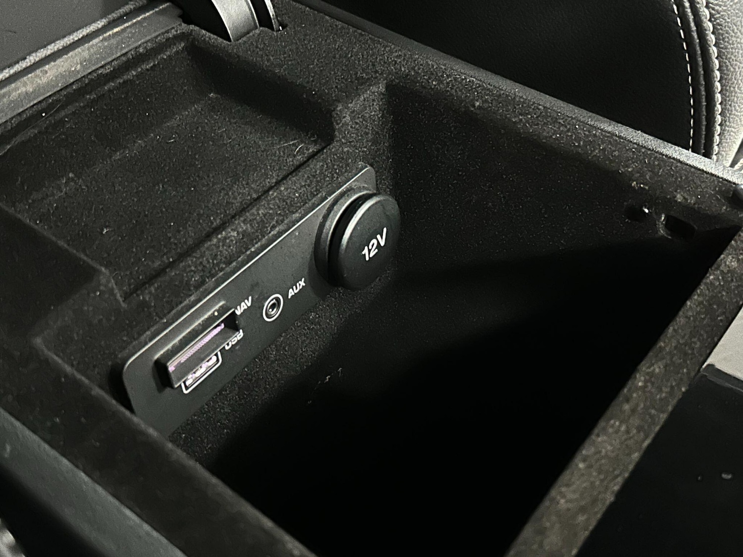 Used Jaguar F-Pace 2016 for sale - 76772033: Photo 9