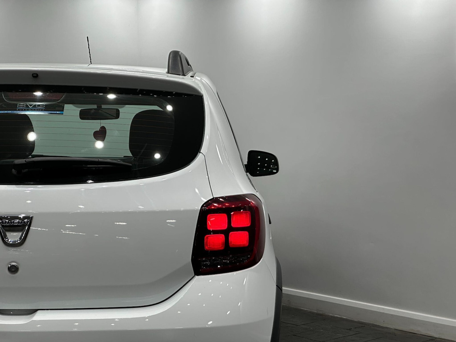 Used Dacia Sandero Stepway 2017 for sale - 76360142: Photo 16