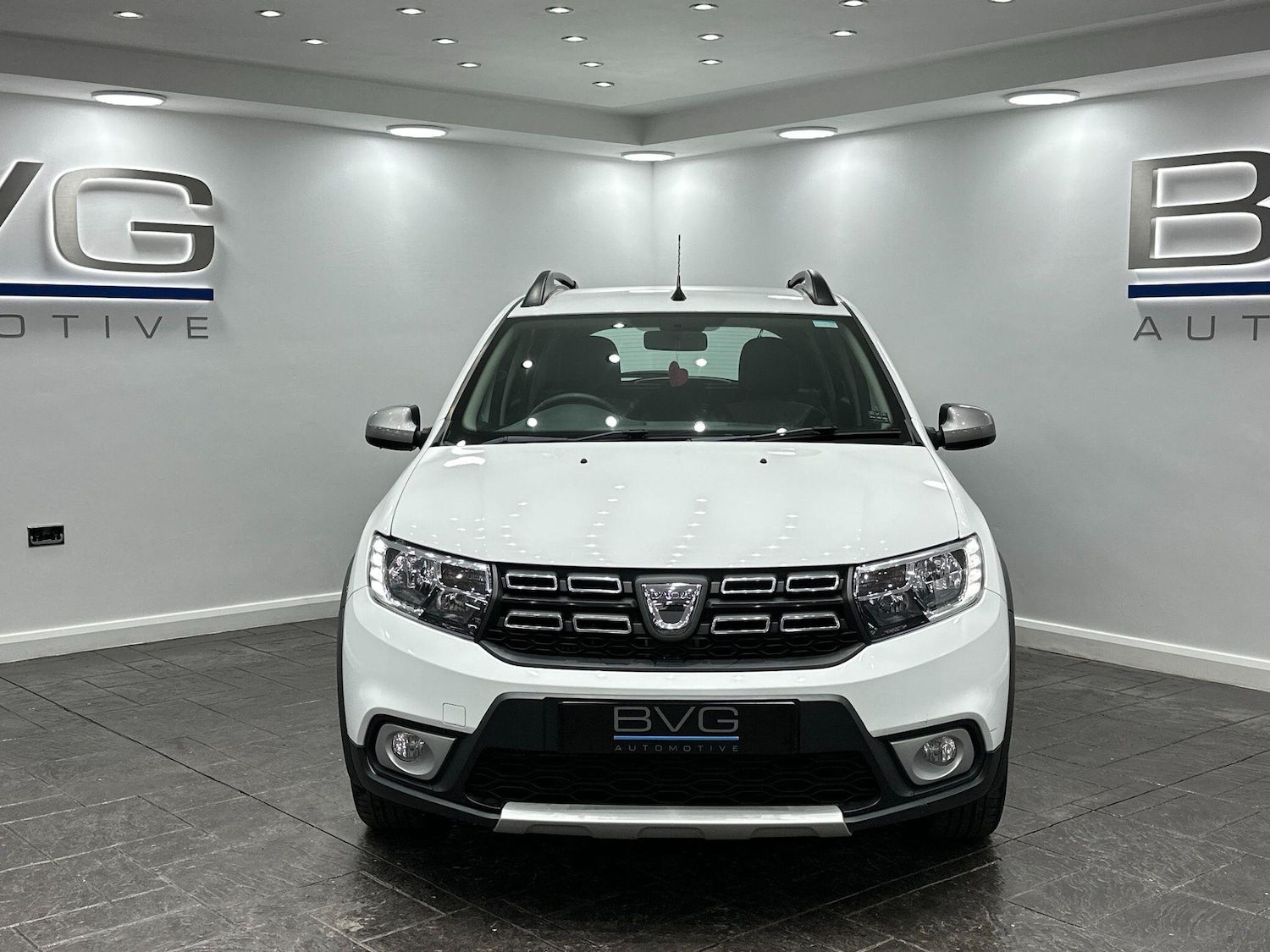 Used Dacia Sandero Stepway 2017 for sale - 76360142: Photo 5