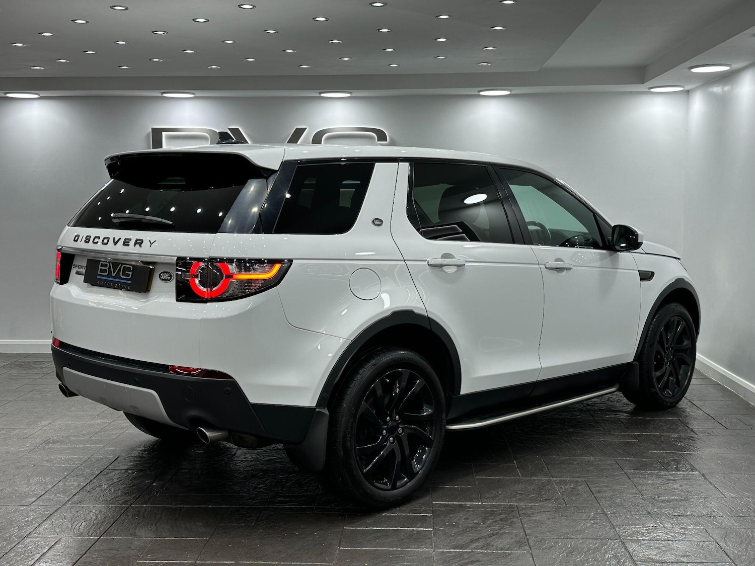 Used Land Rover Discovery Sport 2016 for sale - 76527877: Photo 11