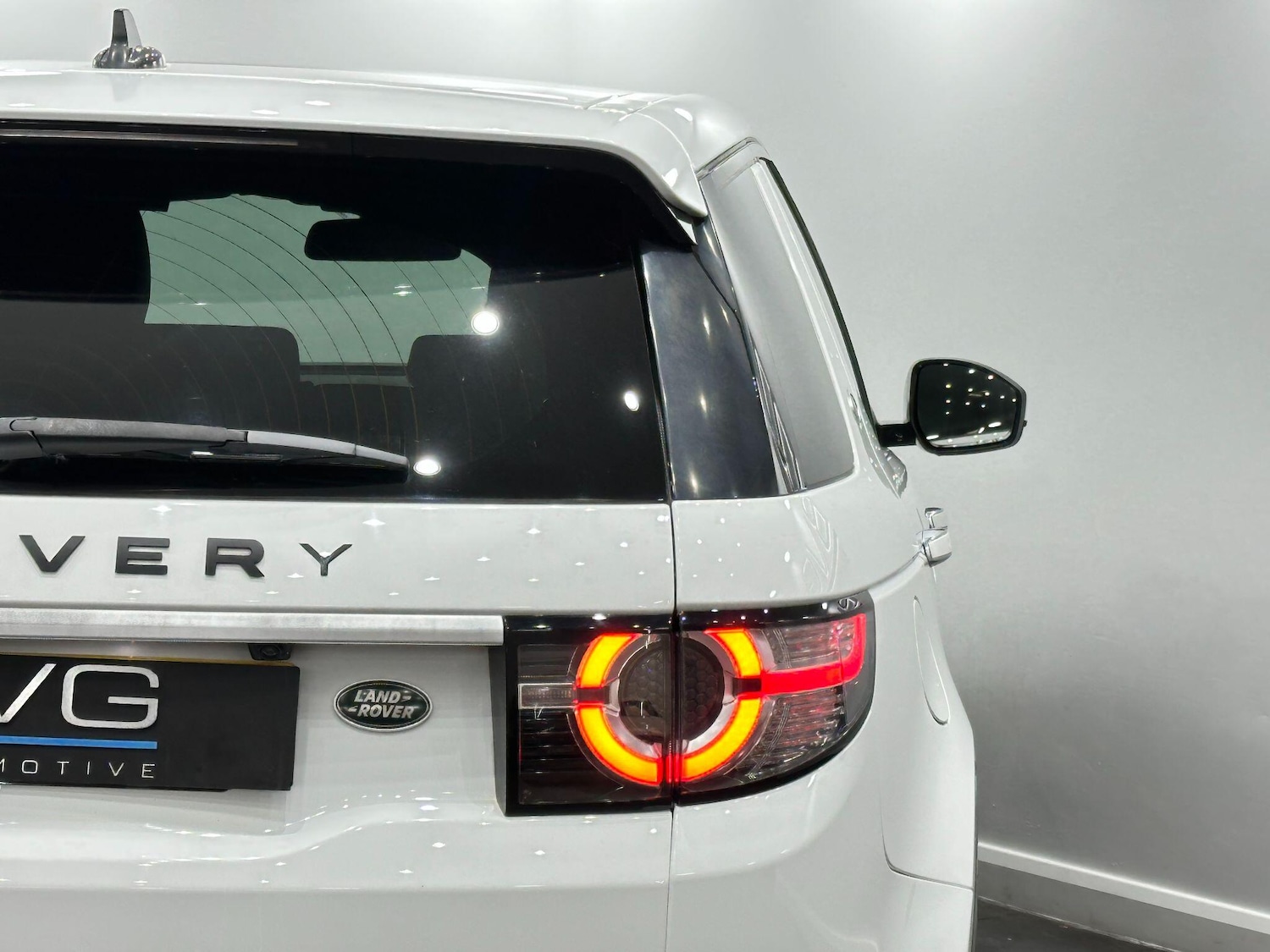 Used Land Rover Discovery Sport 2016 for sale - 76527877: Photo 28