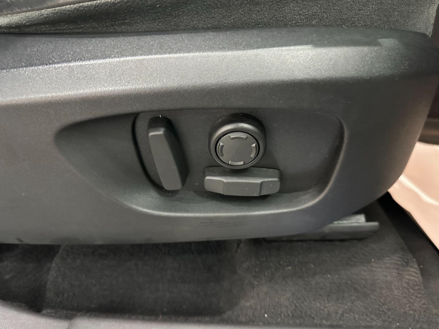 Used Land Rover Discovery Sport 2016 for sale - 76527877: Photo 34