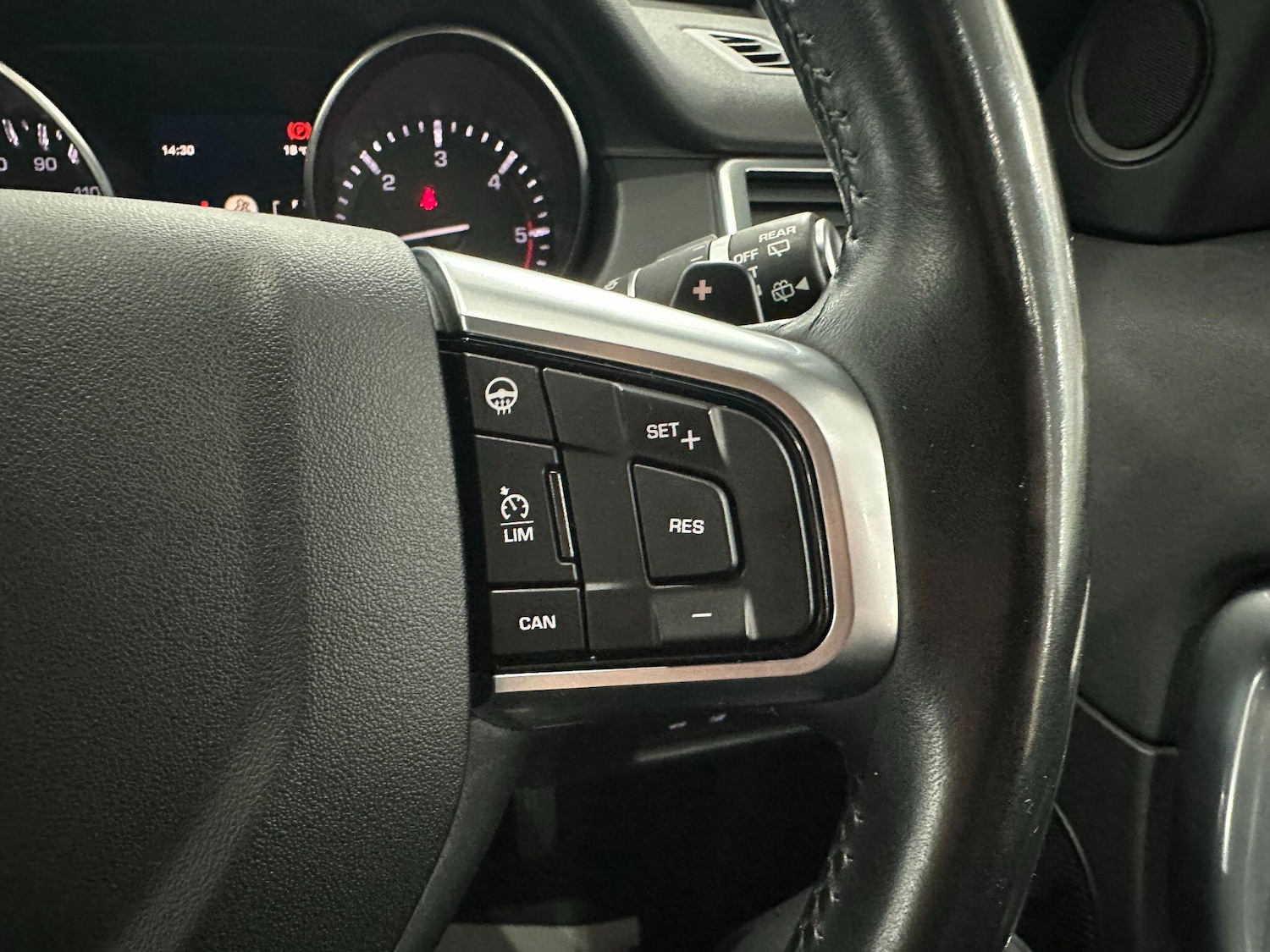 Used Land Rover Discovery Sport 2016 for sale - 76527877: Photo 38