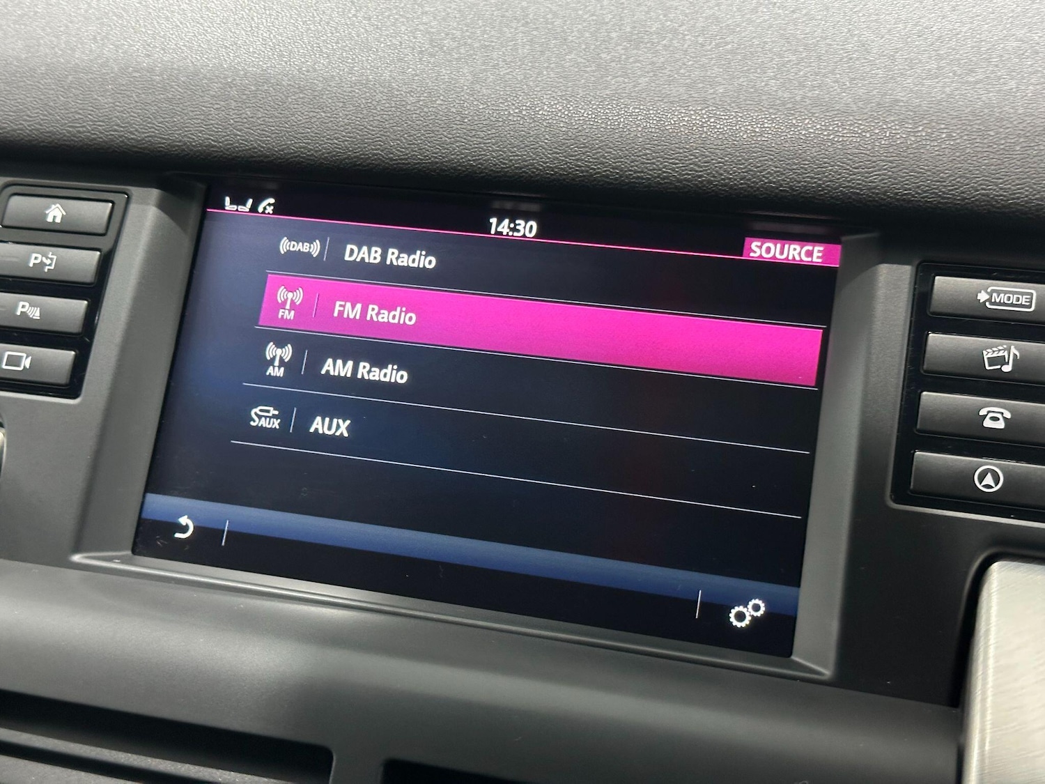 Used Land Rover Discovery Sport 2016 for sale - 76527877: Photo 44