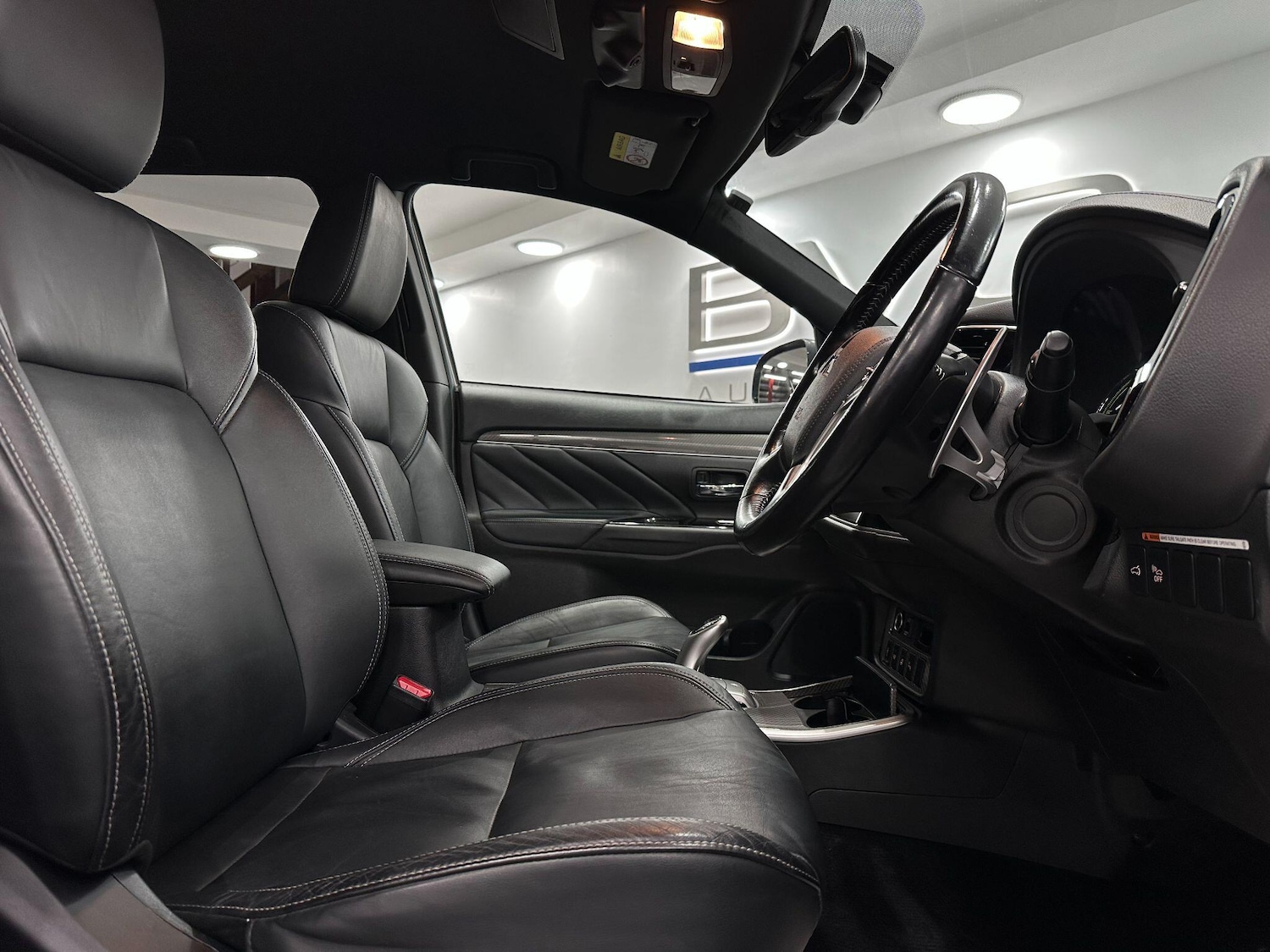 Used Mitsubishi Outlander 2018 for sale - 76619624: Photo 24