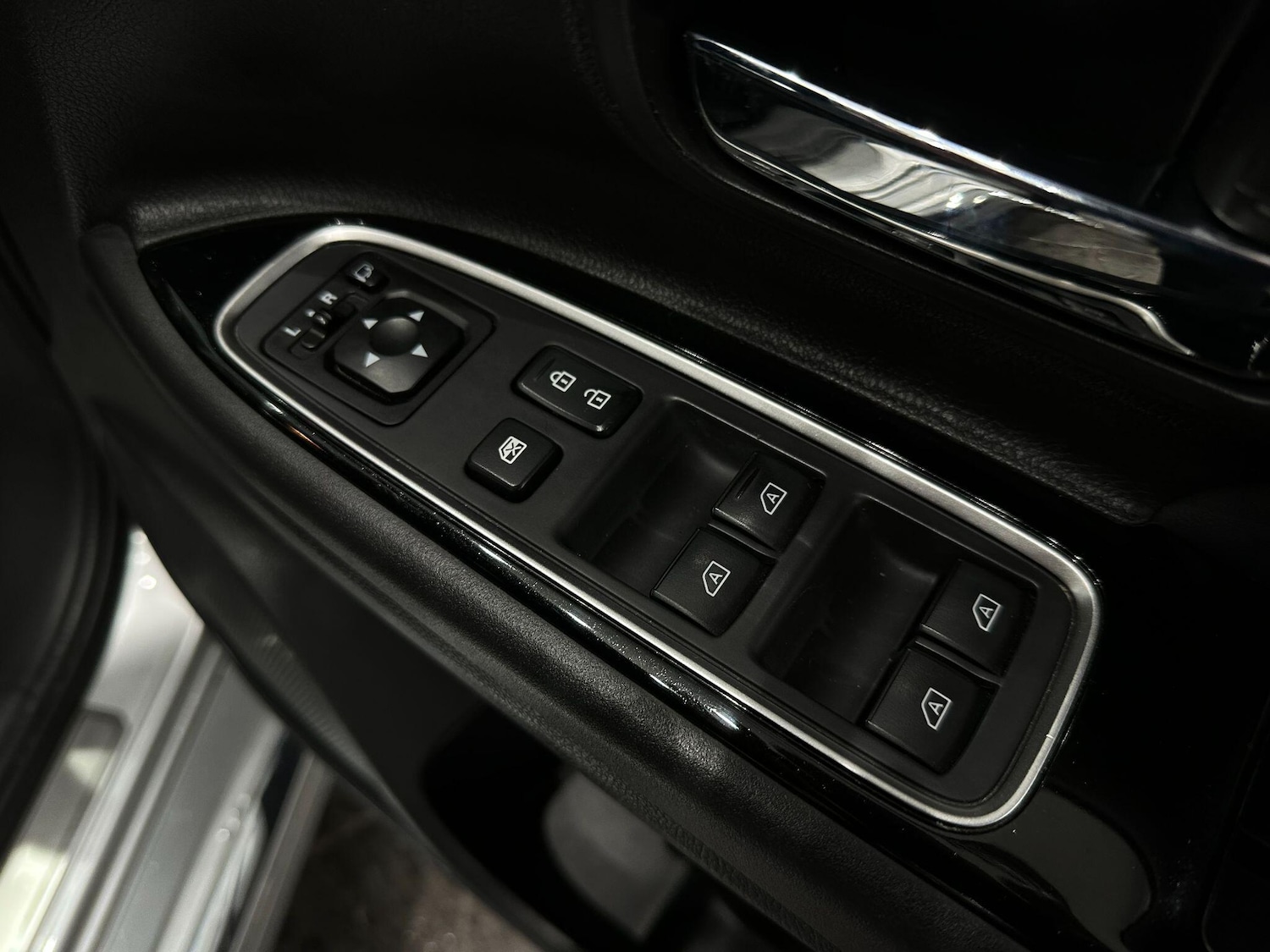 Used Mitsubishi Outlander 2018 for sale - 76619624: Photo 28