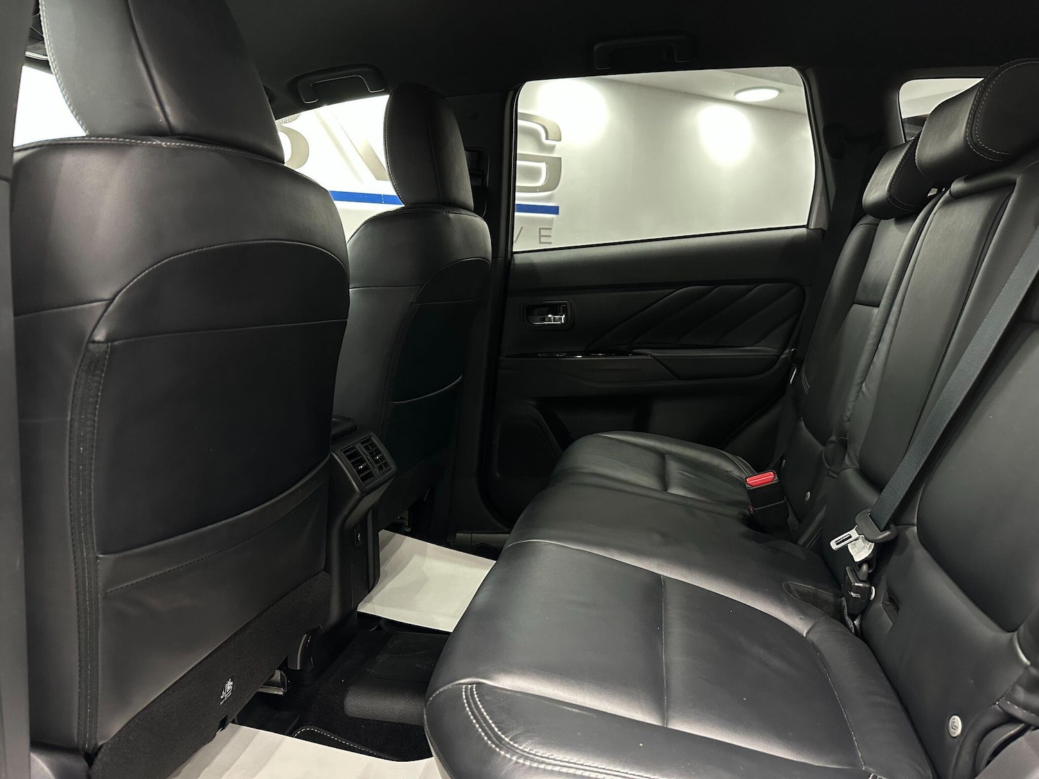 Used Mitsubishi Outlander 2018 for sale - 76619624: Photo 53