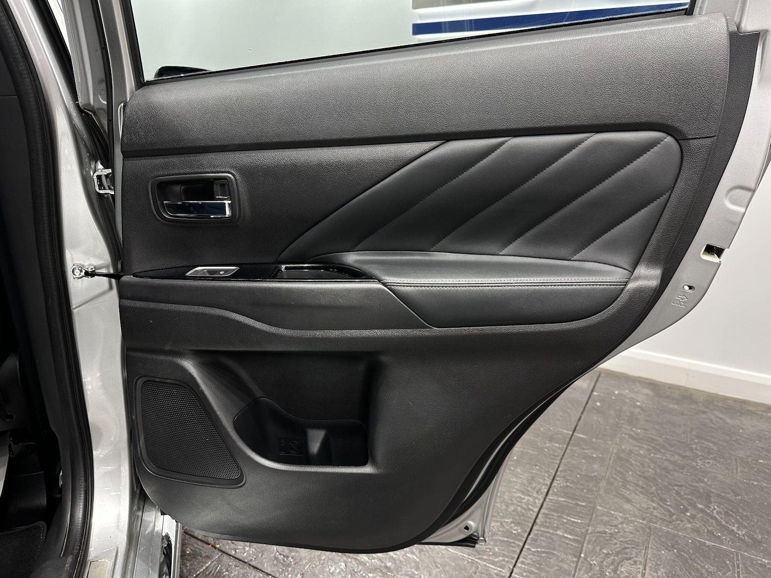 Used Mitsubishi Outlander 2018 for sale - 76619624: Photo 57