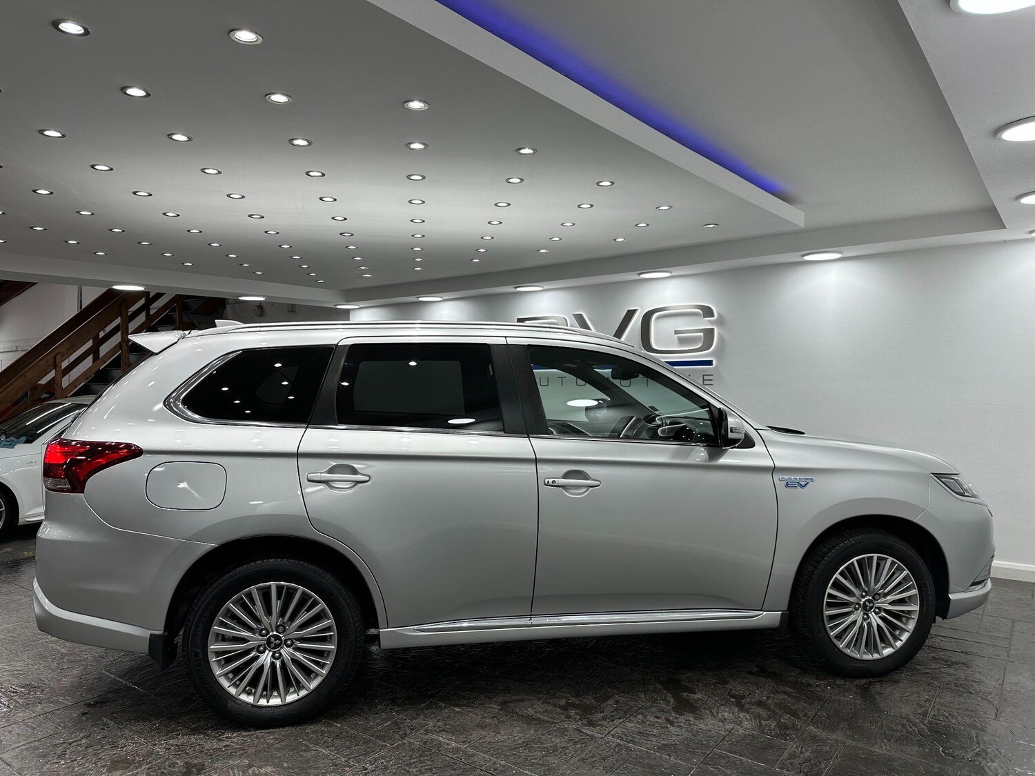 Used Mitsubishi Outlander 2018 for sale - 76619624: Photo 8