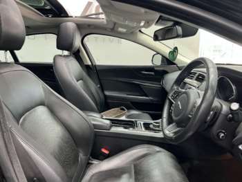 Used Jaguar XE 2017 for sale - 75127322: Photo