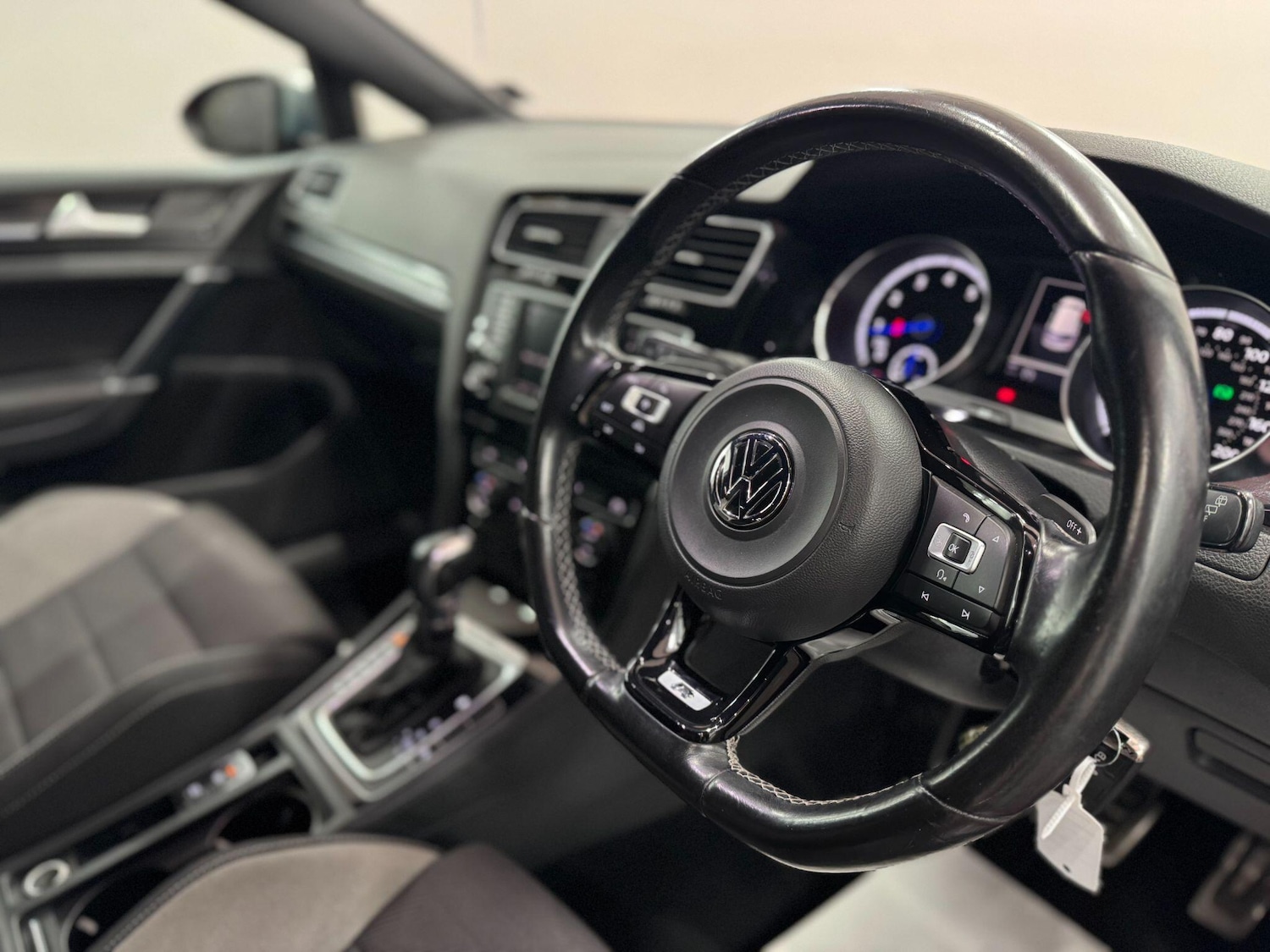 Used Volkswagen Golf 2015 for sale - 77203847: Photo 27