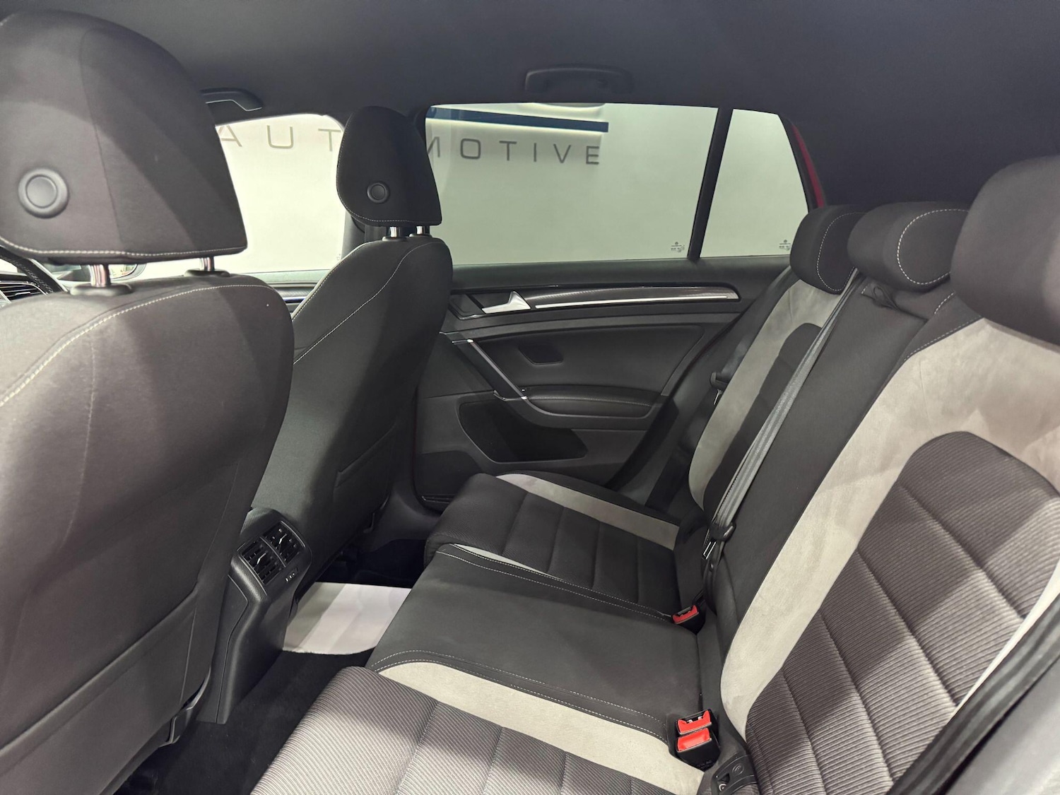 Used Volkswagen Golf 2015 for sale - 77203847: Photo 51