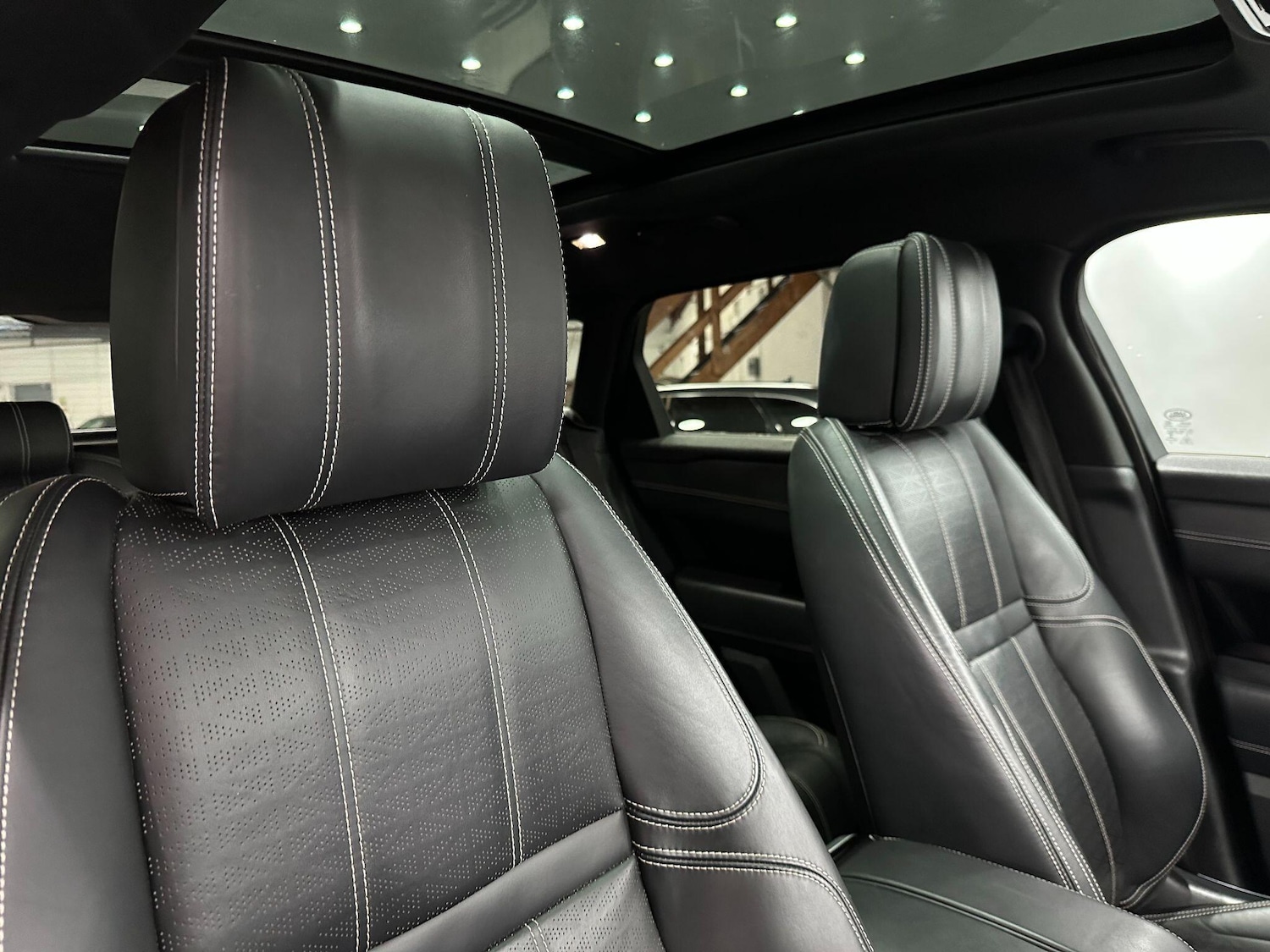 Used Land Rover Range Rover Velar for sale - 76440511: Photo 26