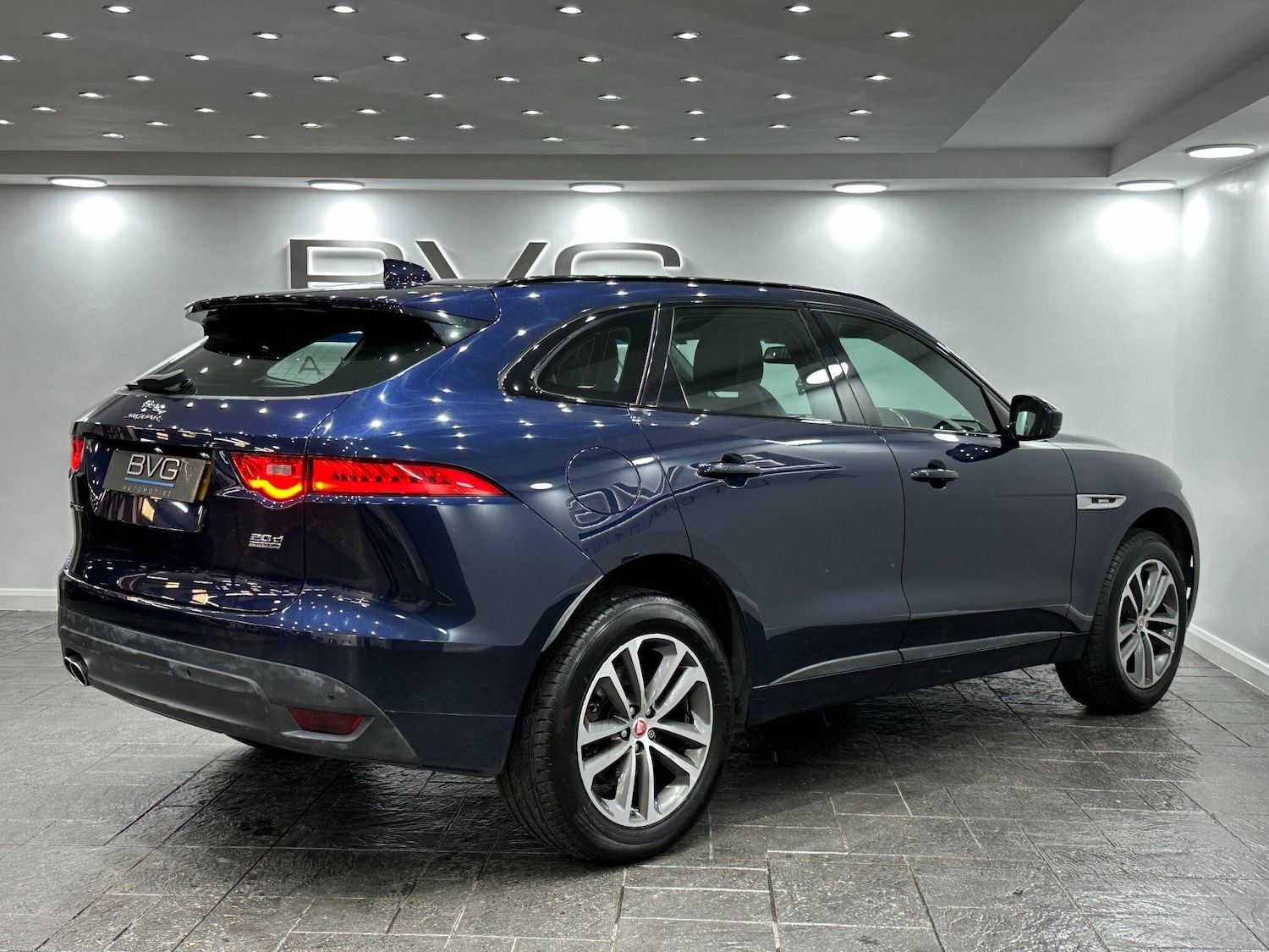 Used Jaguar F-Pace 2016 for sale - 76000826: Photo 12