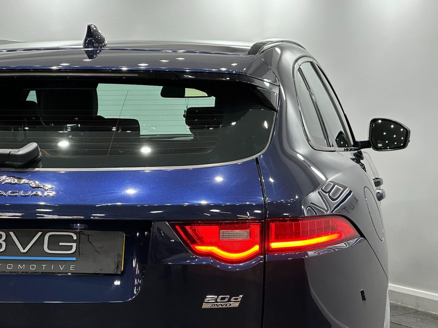 Used Jaguar F-Pace 2016 for sale - 76000826: Photo 26