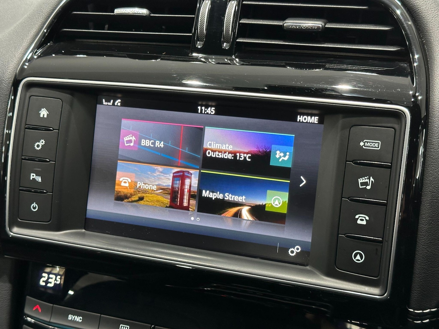 Used Jaguar F-Pace 2016 for sale - 76000826: Photo 42