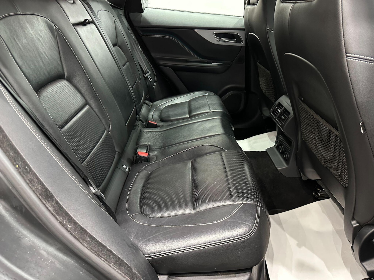 Used Jaguar F-Pace 2016 for sale - 76000826: Photo 55
