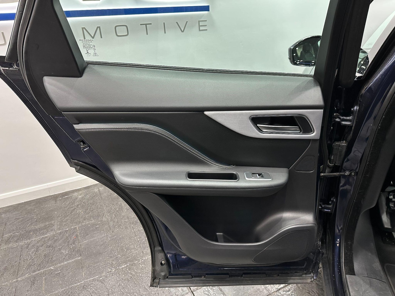 Used Jaguar F-Pace 2016 for sale - 76000826: Photo 58