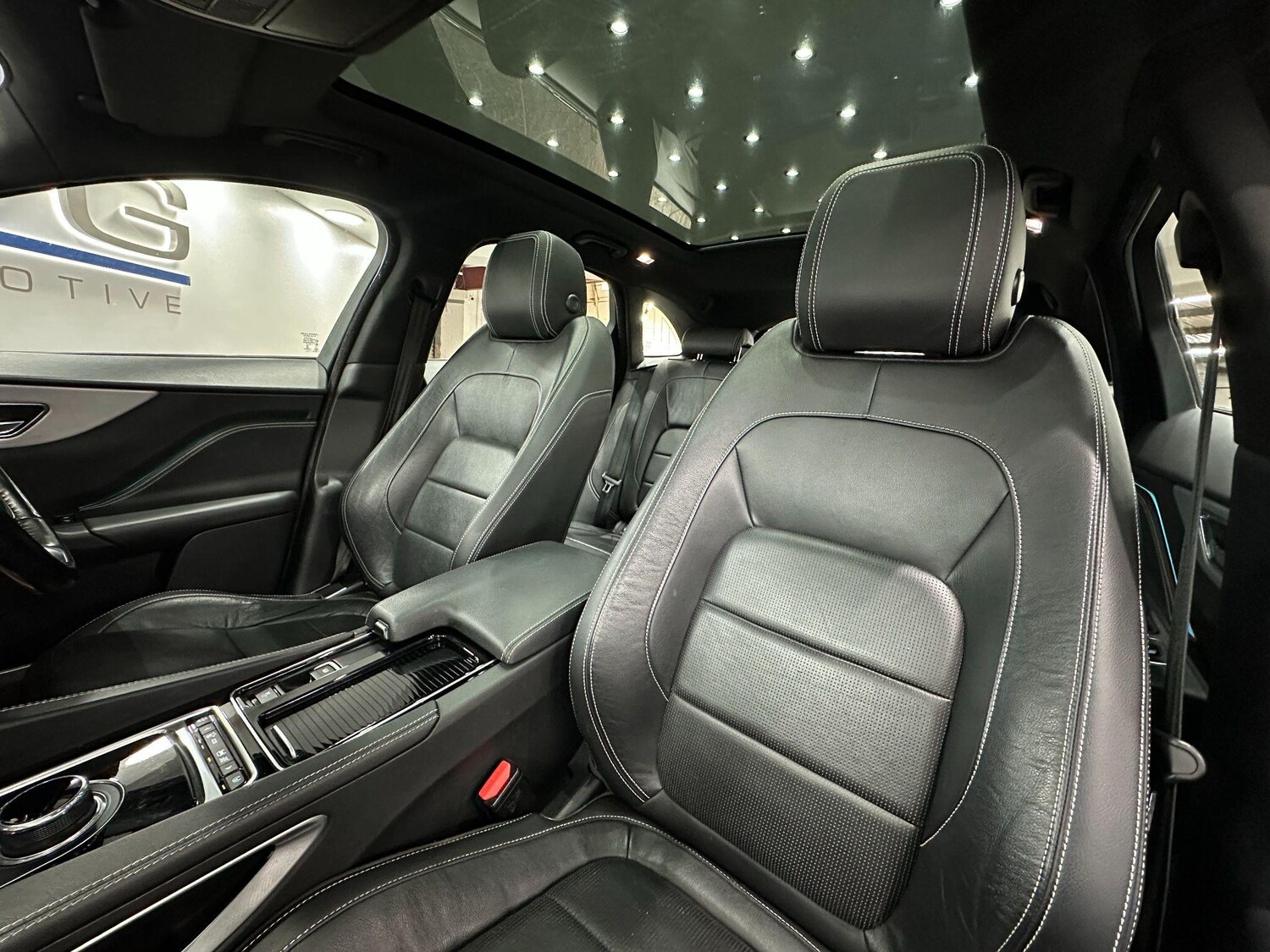 Used Jaguar F-Pace 2016 for sale - 76000826: Photo 69