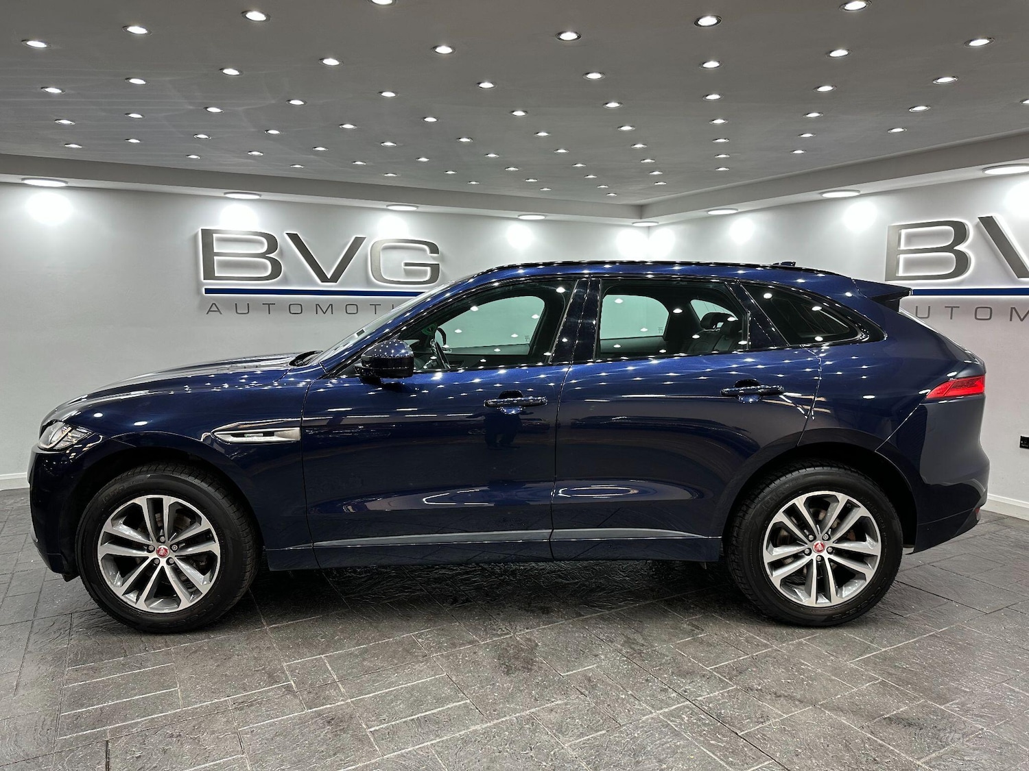 Used Jaguar F-Pace 2016 for sale - 76000826: Photo 9