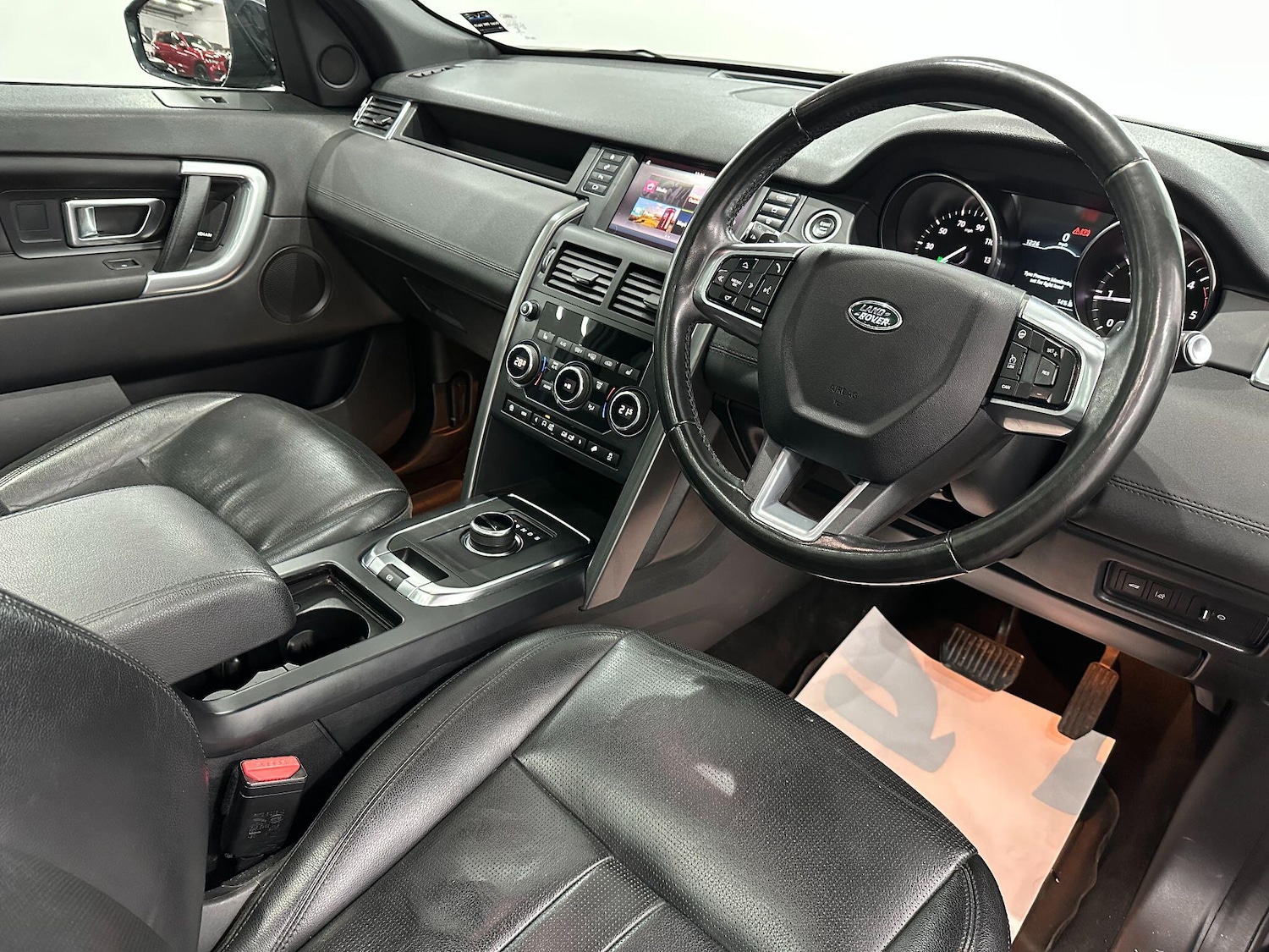 Used Land Rover Discovery Sport 2019 for sale - 76936730: Photo 25