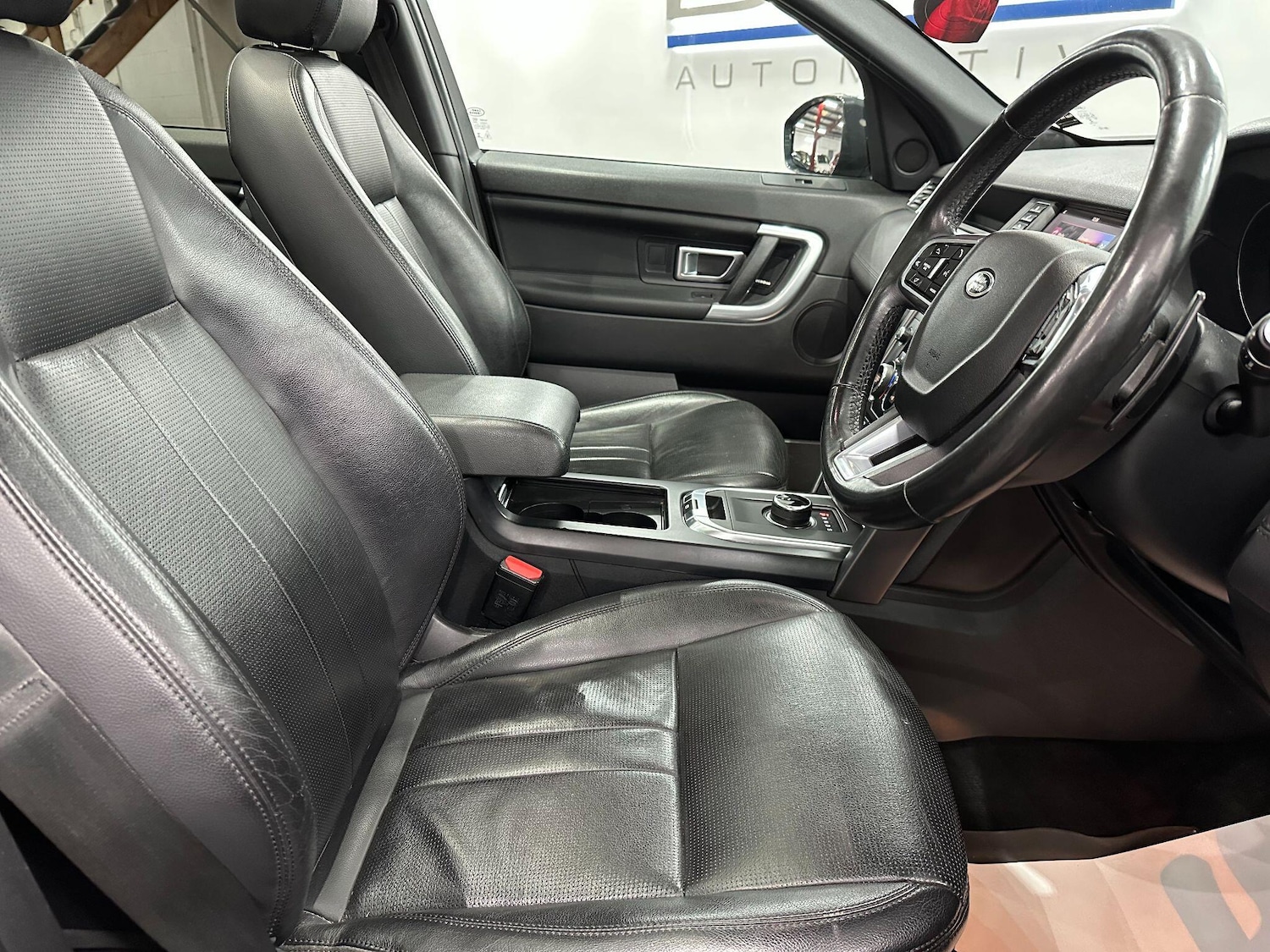 Used Land Rover Discovery Sport 2019 for sale - 76936730: Photo 27