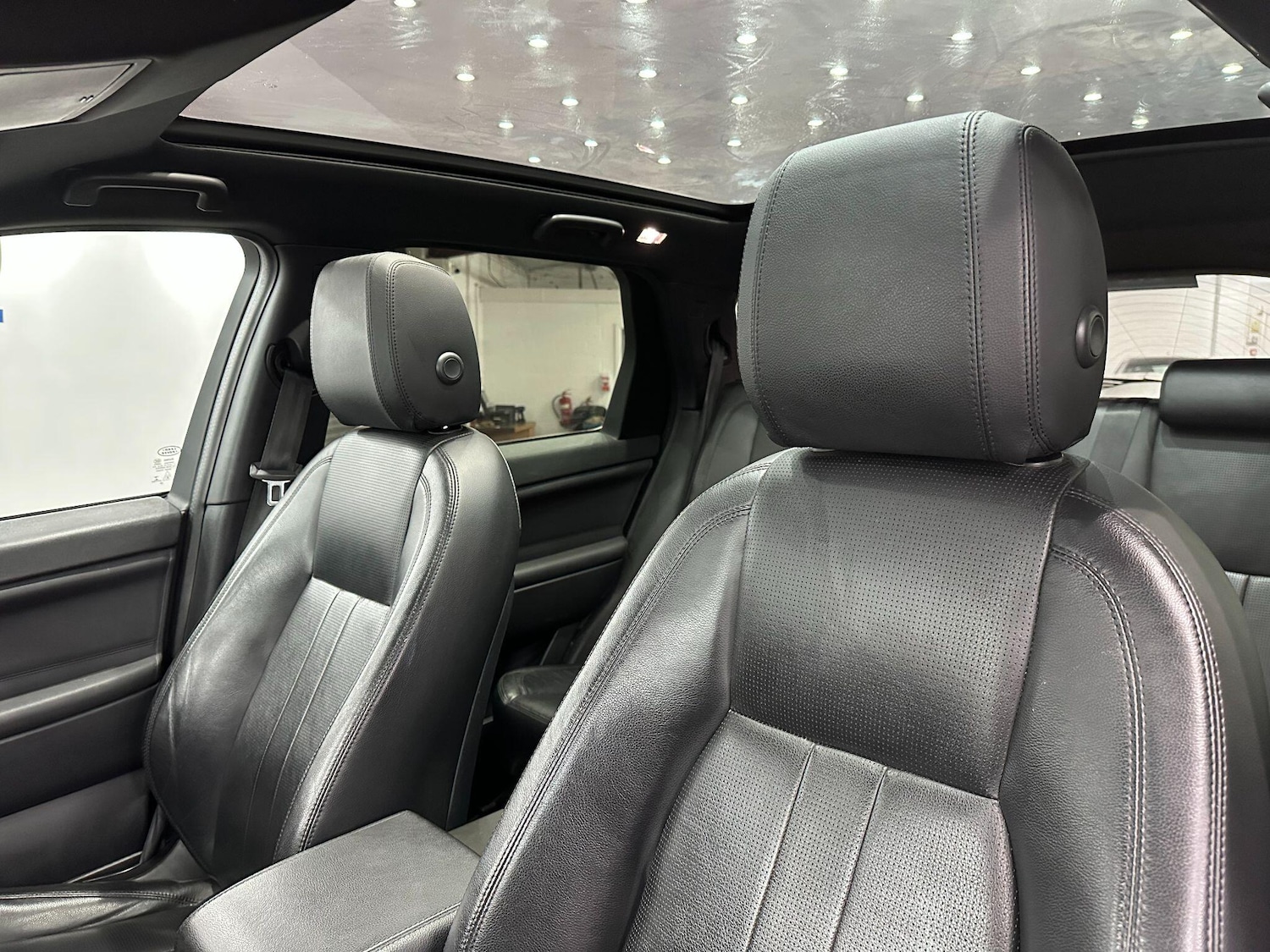 Used Land Rover Discovery Sport 2019 for sale - 76936730: Photo 57