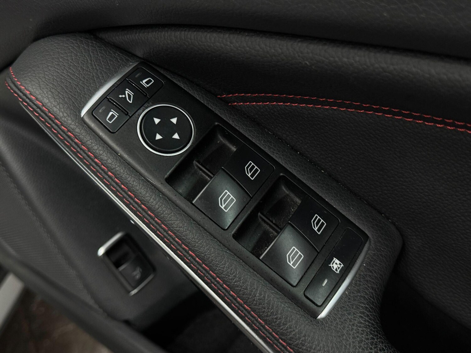 Used Mercedes-Benz GLA 2015 for sale - 77400895: Photo 28