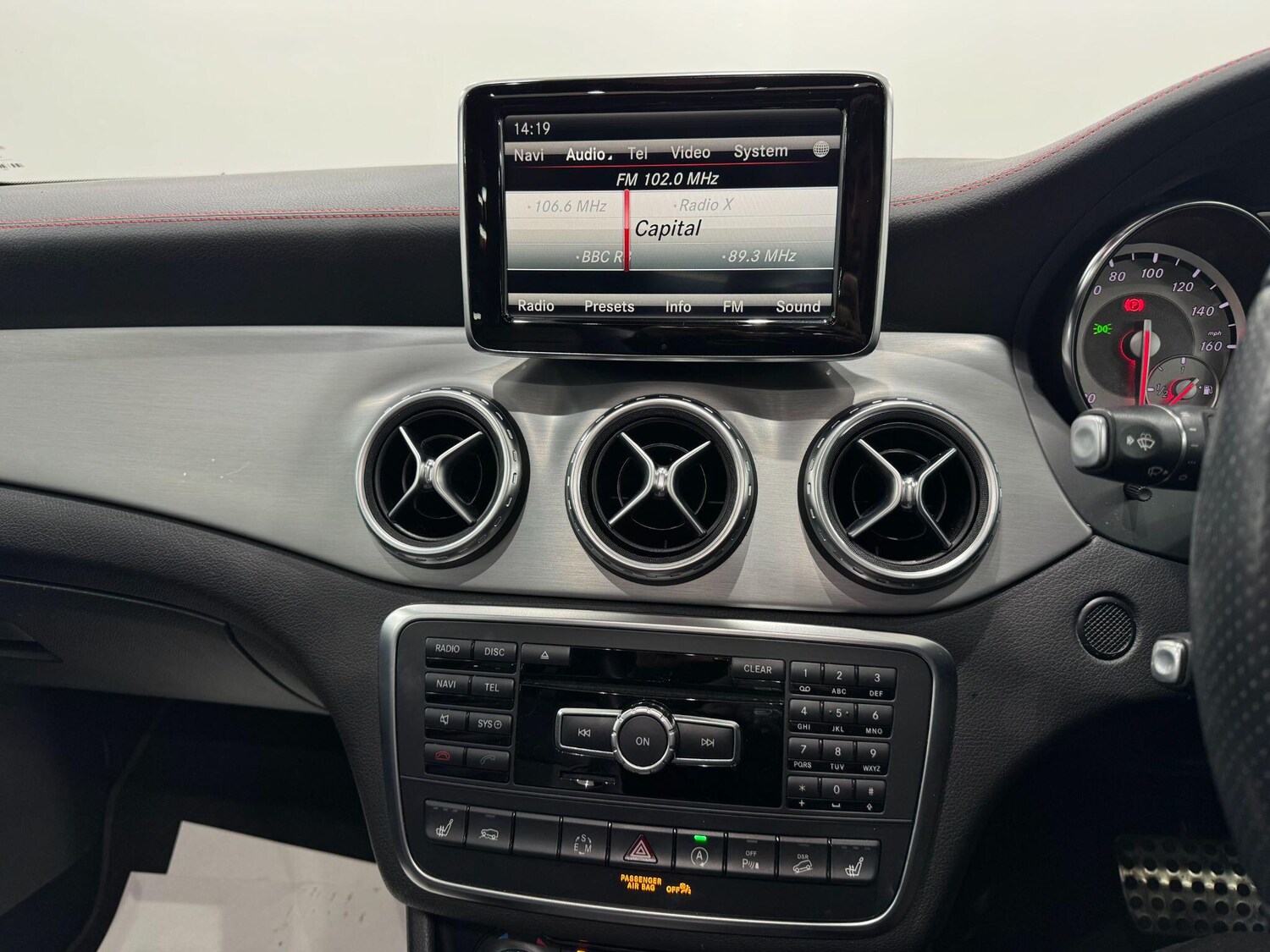 Used Mercedes-Benz GLA 2015 for sale - 77400895: Photo 32