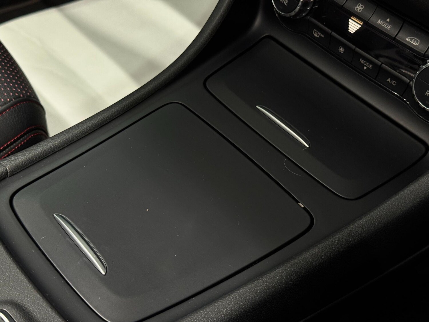 Used Mercedes-Benz GLA 2015 for sale - 77400895: Photo 40