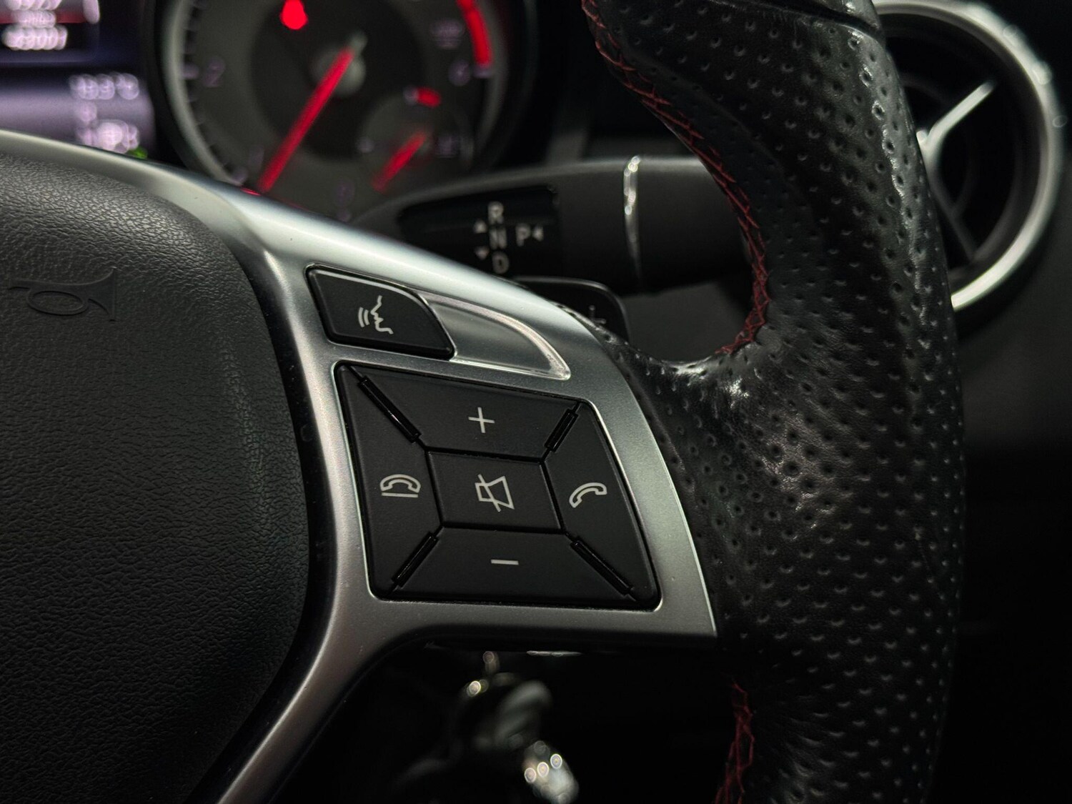 Used Mercedes-Benz GLA 2015 for sale - 77400895: Photo 48