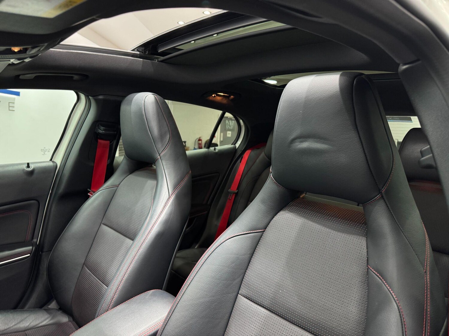 Used Mercedes-Benz GLA 2015 for sale - 77400895: Photo 54