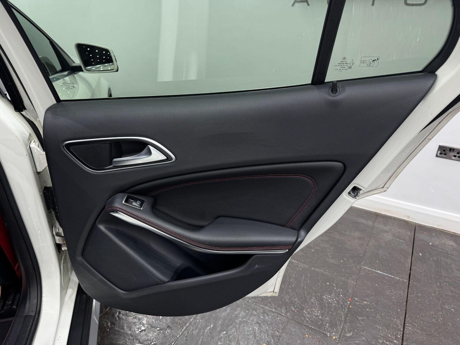 Used Mercedes-Benz GLA 2015 for sale - 77400895: Photo 59