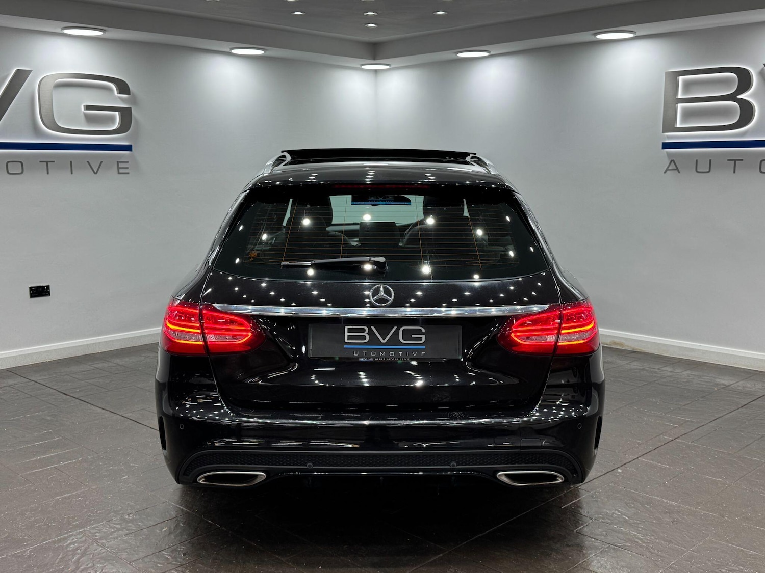 Used Mercedes-Benz C Class 2015 for sale - 77940545: Photo 10