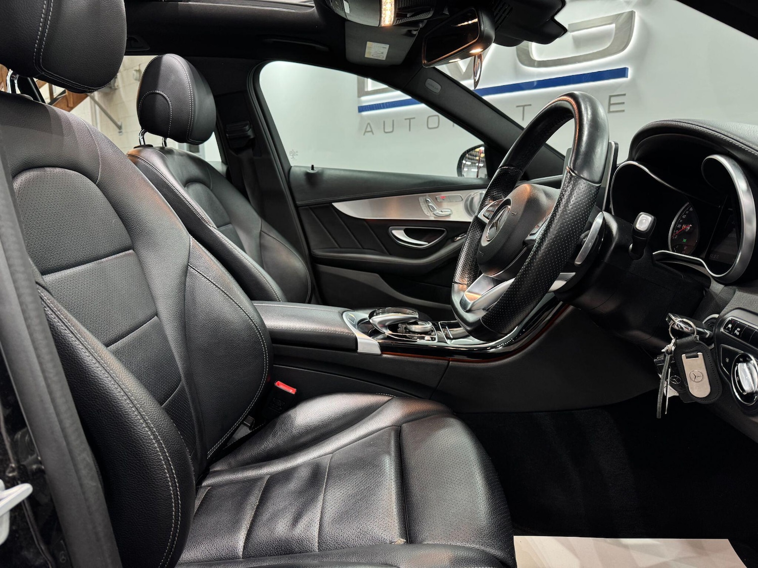 Used Mercedes-Benz C Class 2015 for sale - 77940545: Photo 24