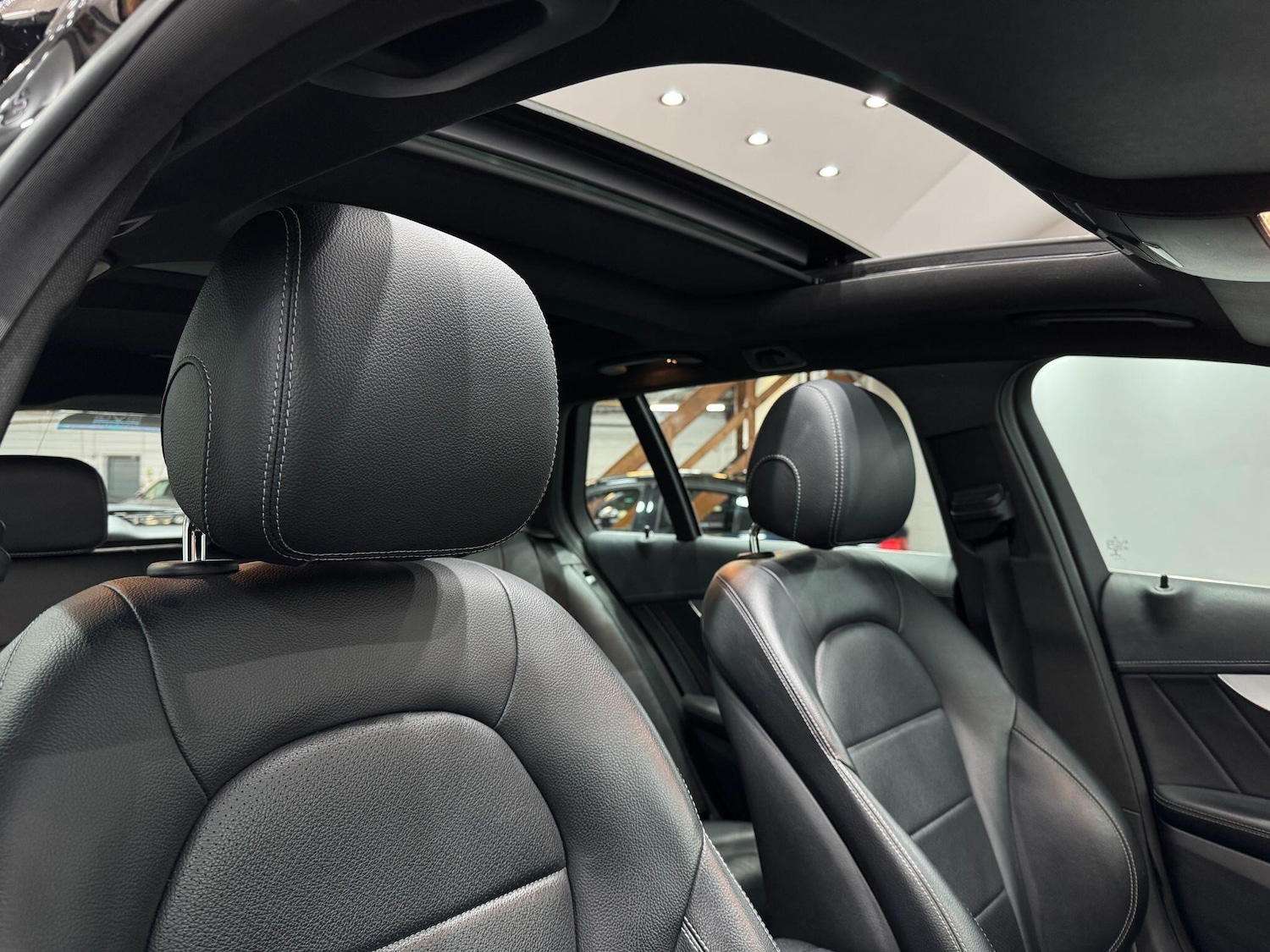 Used Mercedes-Benz C Class 2015 for sale - 77940545: Photo 25