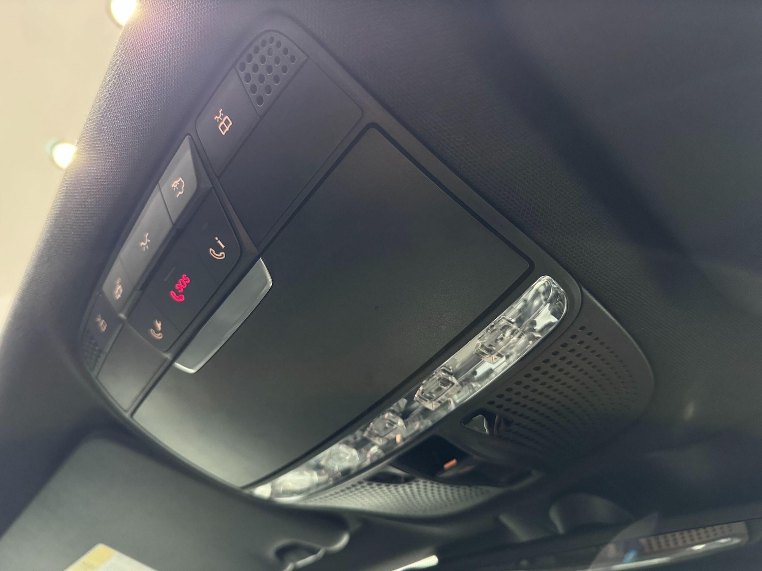 Used Mercedes-Benz C Class 2015 for sale - 77940545: Photo 30