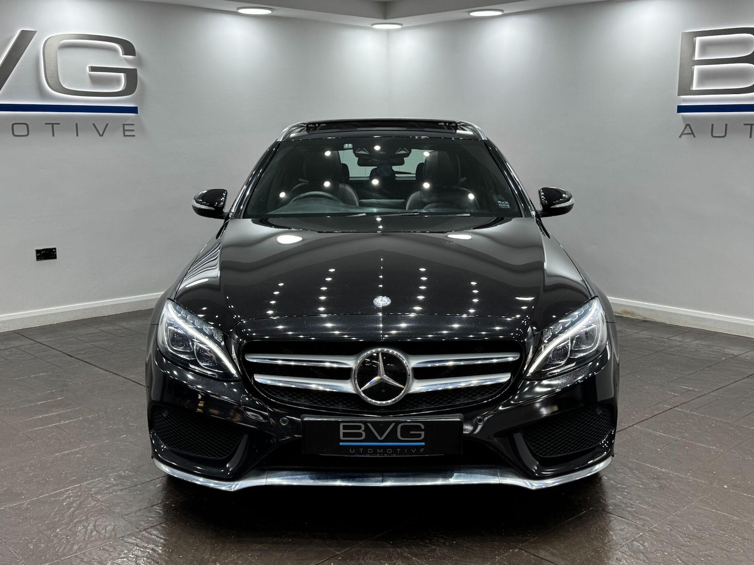 Used Mercedes-Benz C Class 2015 for sale - 77940545: Photo 4