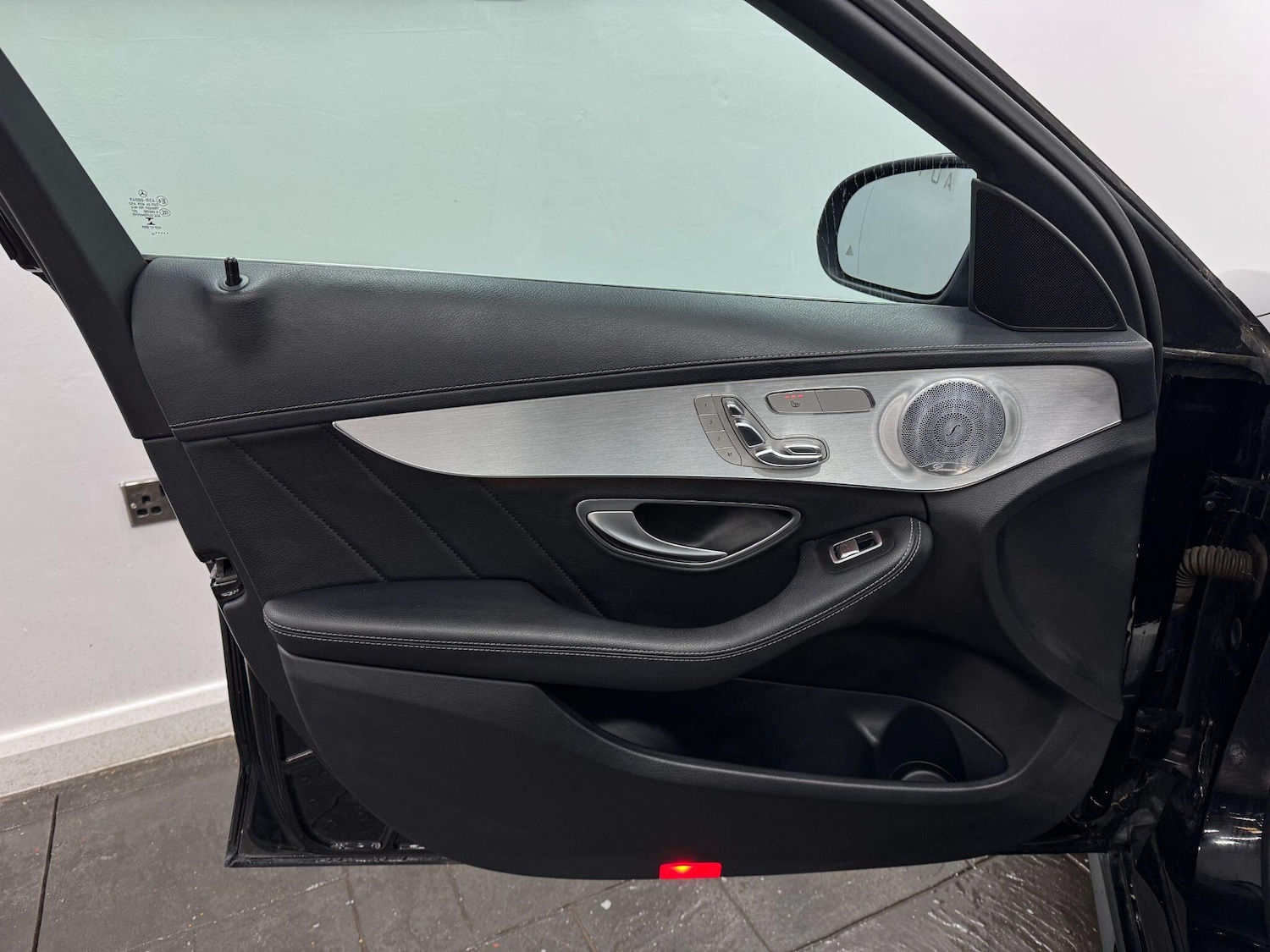 Used Mercedes-Benz C Class 2015 for sale - 77940545: Photo 50