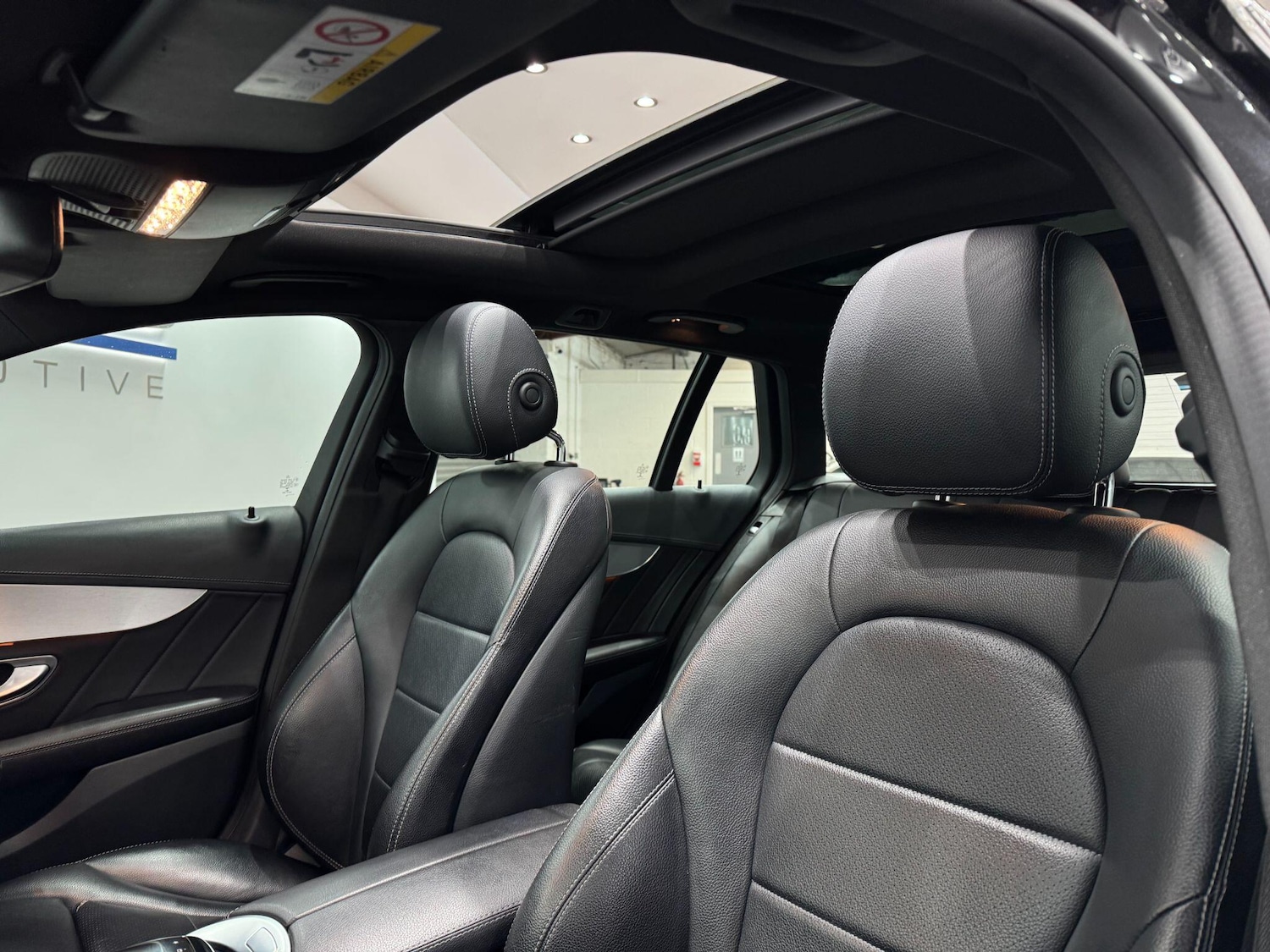 Used Mercedes-Benz C Class 2015 for sale - 77940545: Photo 52