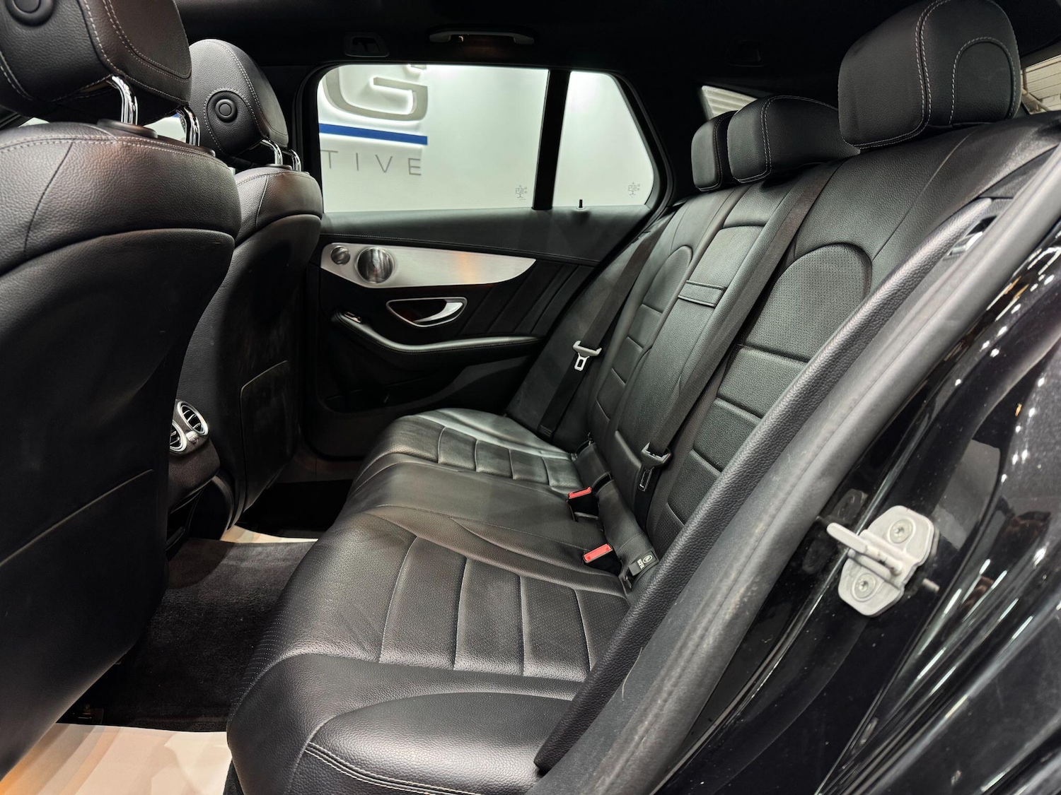 Used Mercedes-Benz C Class 2015 for sale - 77940545: Photo 54