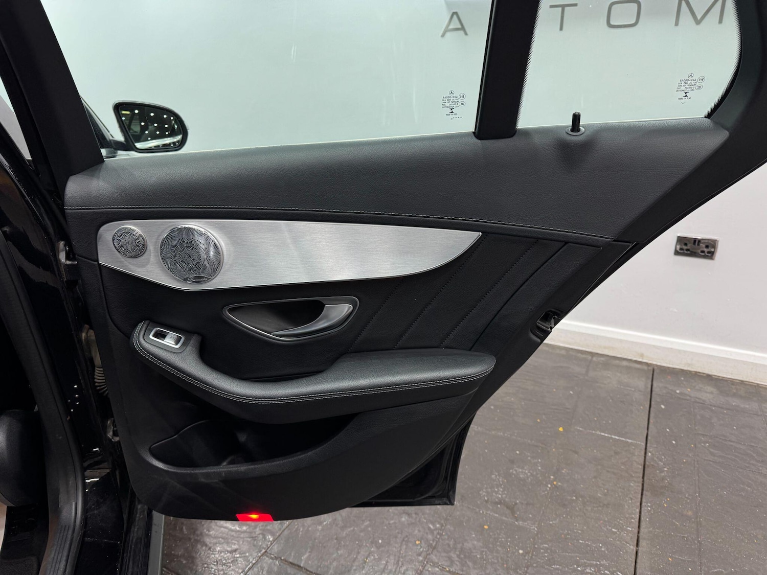 Used Mercedes-Benz C Class 2015 for sale - 77940545: Photo 56