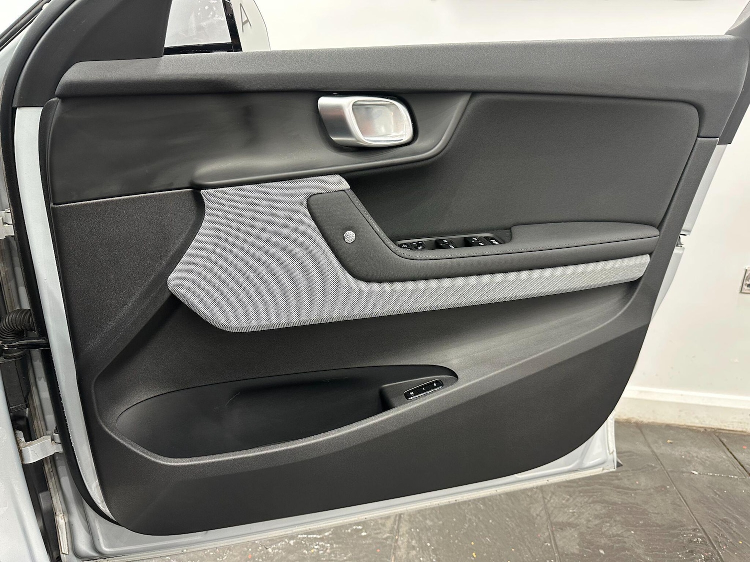 Used Polestar Polestar 2 2023 for sale - 76926293: Photo 28