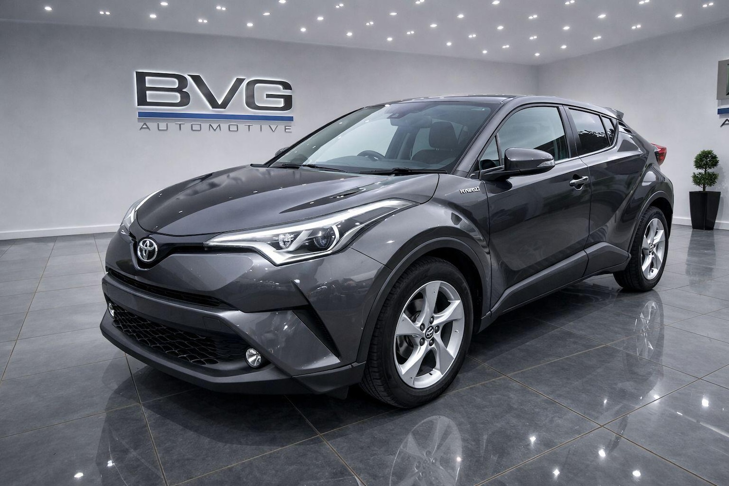 Used Toyota C-HR 2019 for sale - 77978384: Photo 1